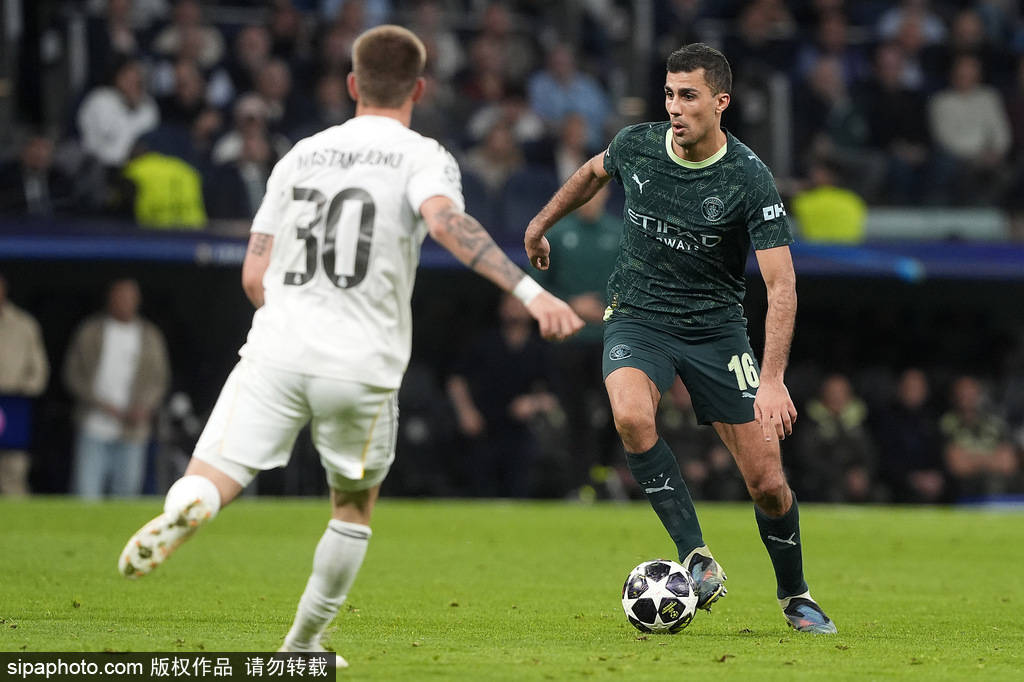 整活翻车！瓜迪奥拉：输球就开喷 赢球就夸我是天才